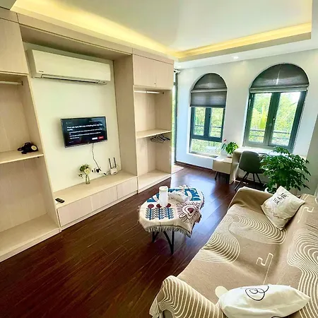 Sora Studio Balcony View Westlake